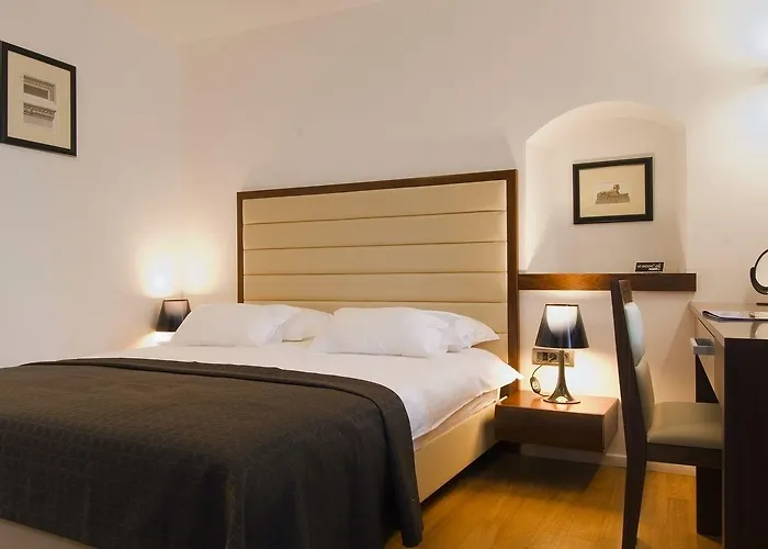 Vestibul Palace & - Small Luxury Of The World