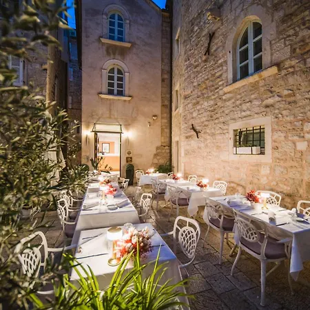 Vestibul Palace & - Small Luxury Of The World Szálloda