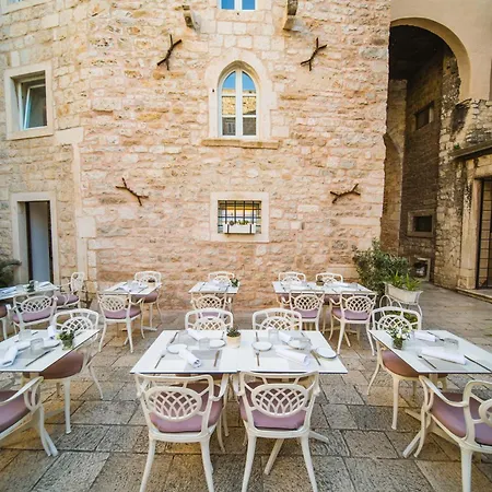 Vestibul Palace & - Small Luxury Of The World 4*