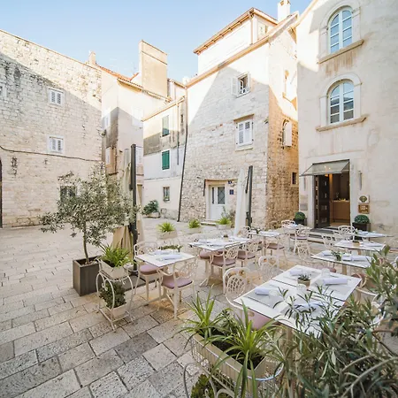 Vestibul Palace & - Small Luxury Of The World Otel
