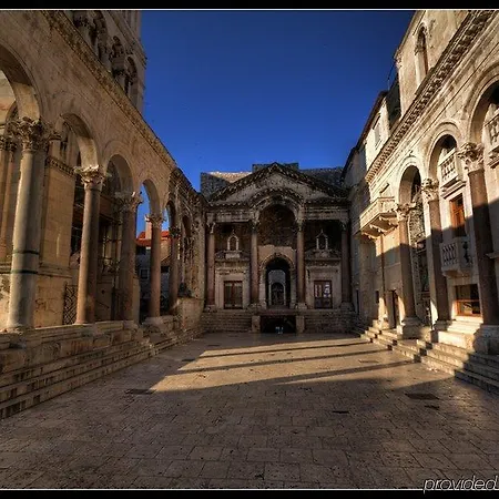Vestibul Palace & - Small Luxury Of The World Hotel 4*
