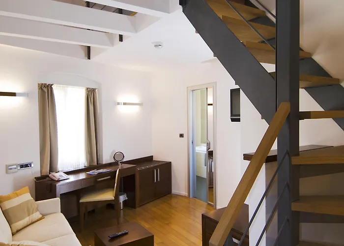 Vestibul Palace & - Small Luxury Of The World 4*