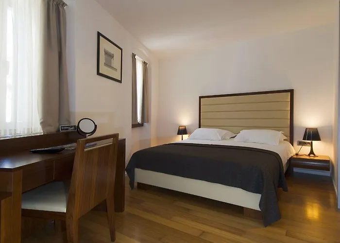 Vestibul Palace & - Small Luxury Of The World Hotell